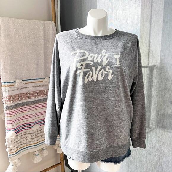 Wildfox Tops - WILDFOX Pour Favor Grey Crewneck Pullover Sweatshirt Women’s Large